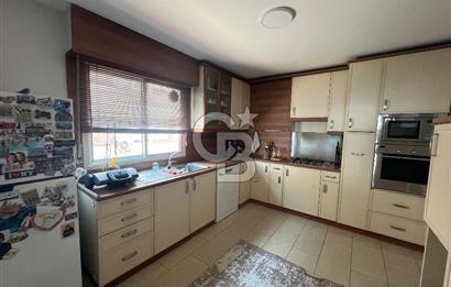 Karataş’ta Üç Cepheli Satılık Modern Yalı Dairesi