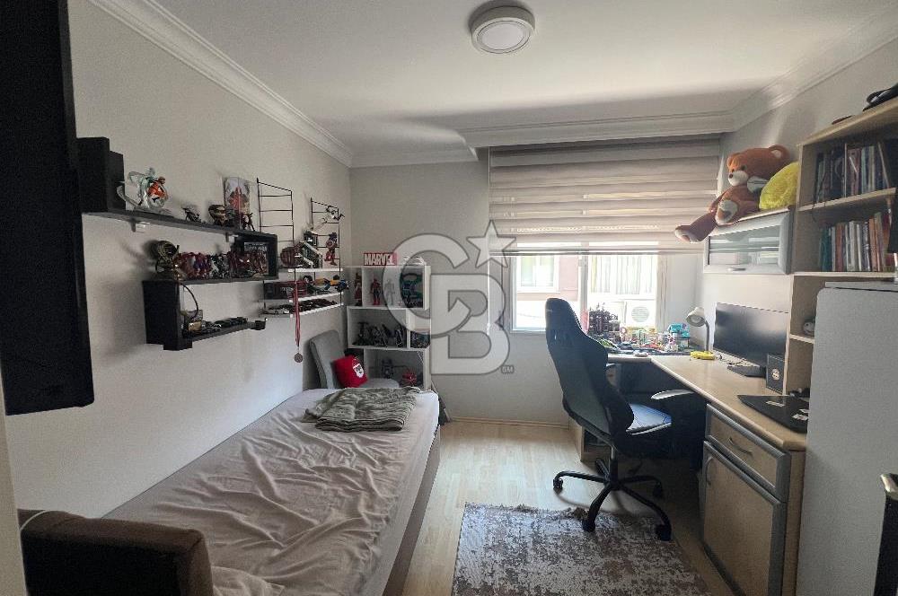 Karataş’ta Üç Cepheli Satılık Modern Yalı Dairesi