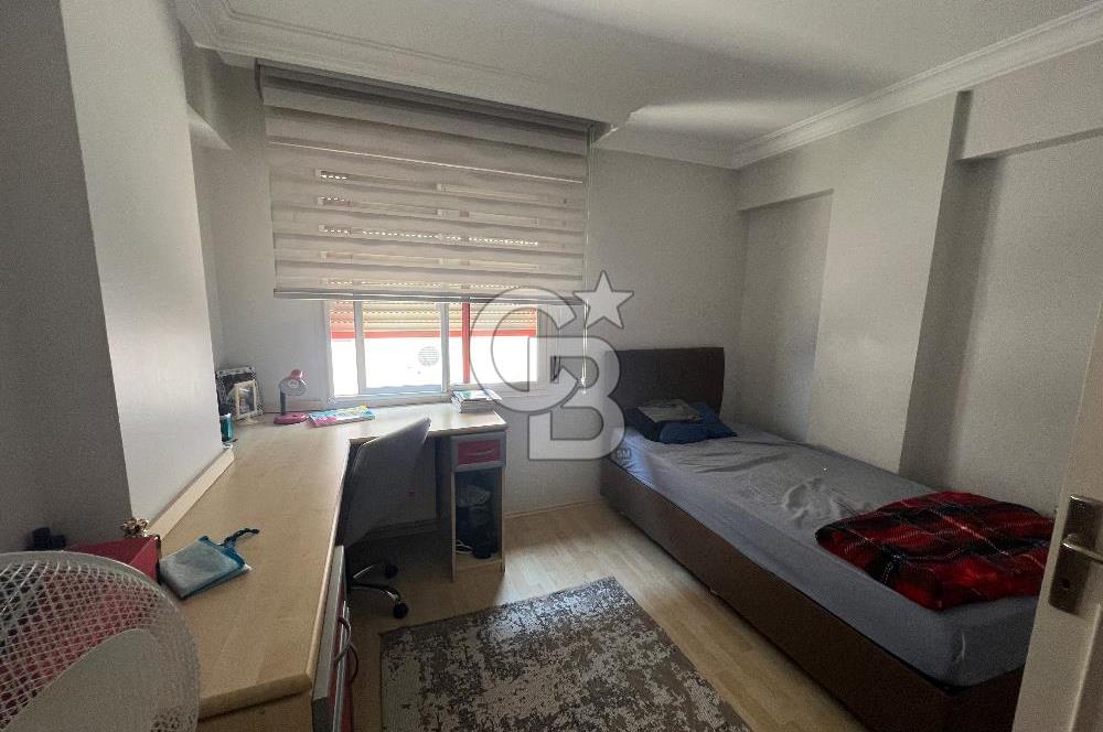 Karataş’ta Üç Cepheli Satılık Modern Yalı Dairesi