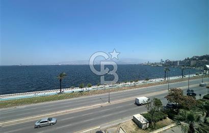 Karataş’ta Üç Cepheli Satılık Modern Yalı Dairesi