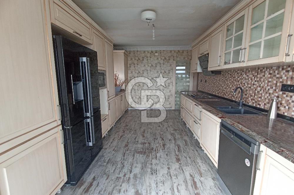 ATLANTİS CITY'DE EŞSİZ KONUM VE CEPHEDE SATILIK ARAKAT 3+1 DAİRE