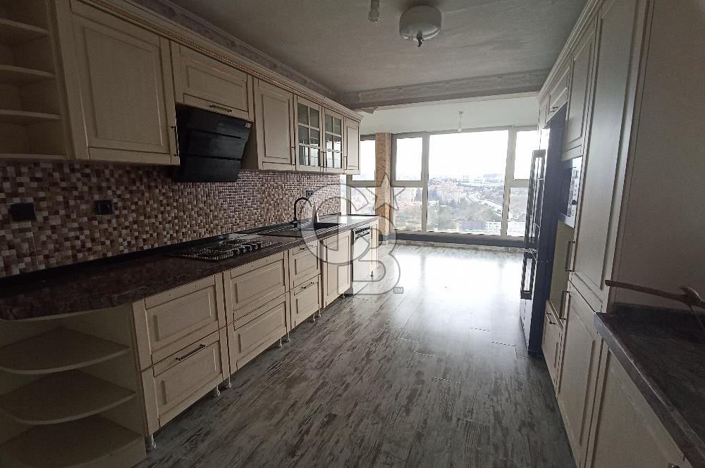 ATLANTİS CITY'DE EŞSİZ KONUM VE CEPHEDE SATILIK ARAKAT 3+1 DAİRE