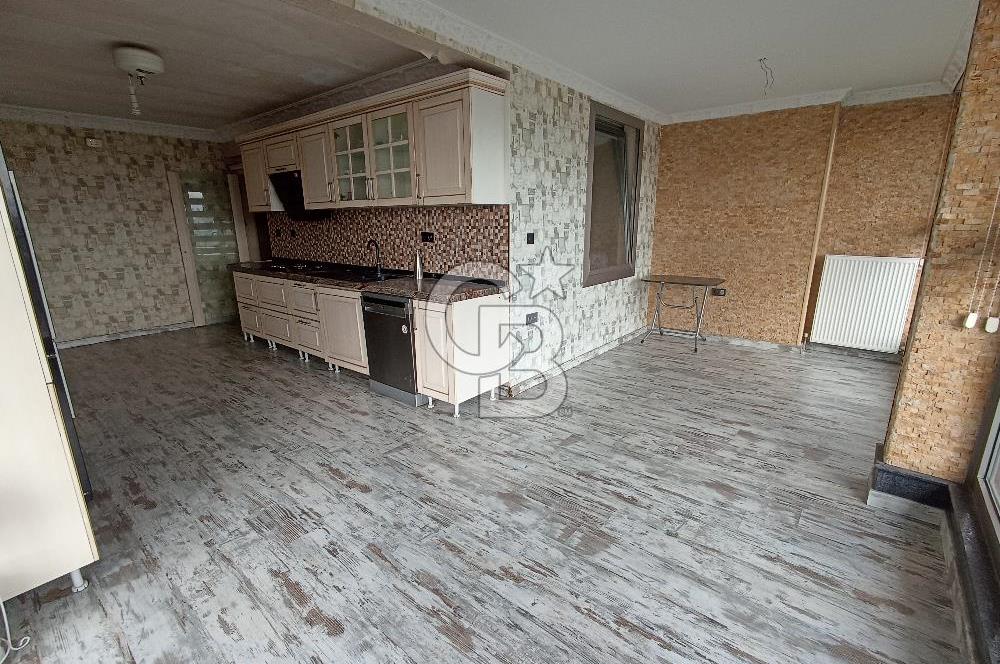 ATLANTİS CITY'DE EŞSİZ KONUM VE CEPHEDE SATILIK ARAKAT 3+1 DAİRE