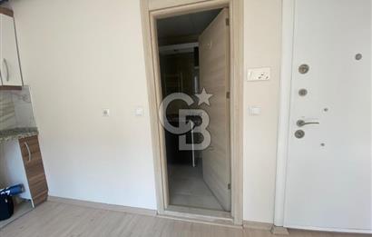 ANADOLU CAD. EFESUS OUTLET KARŞISI KOMBİLİ ARA KAT KİRALIK 1+1
