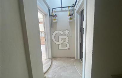 ANADOLU CAD. EFESUS OUTLET KARŞISI KOMBİLİ ARA KAT KİRALIK 1+1