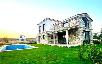 Akarca' da Köşe Konum Müstakil Havuzlu Villa