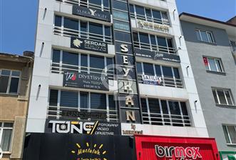 CB CITY'DEN BOZÜYÜK MERKEZ SEYHAN İŞMERKEZİNDE SATILIK OFİS
