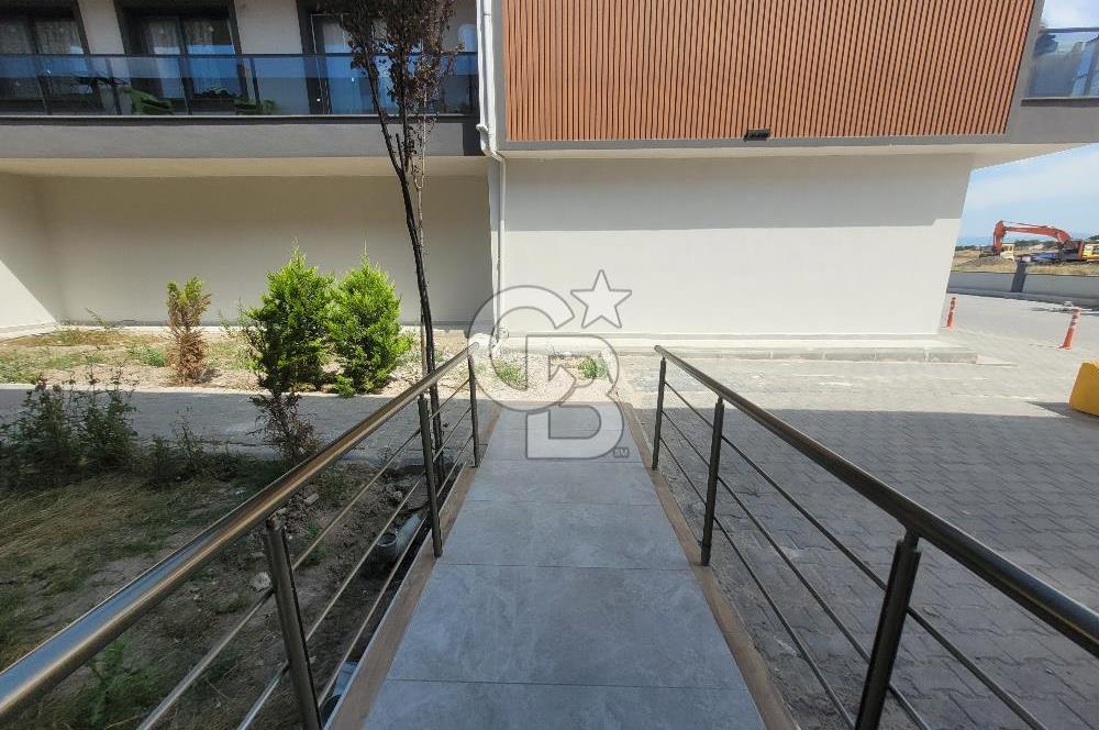 Çandarlı Merkez My Vista Sitesinde Sezonluk Kiralık Daire.