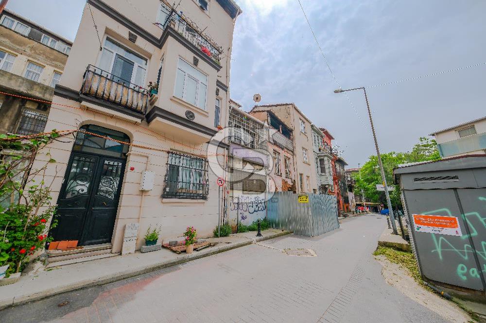 Fırsat satılık müstakil  Şişhane metro çıkışında 3,5 kat imarlı