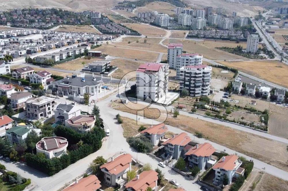ALACAATLININ EN DEĞERLİ NOKTASINDA 12 VİLLALIK ARSA