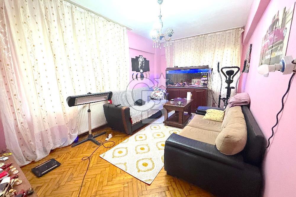 KARTAL CUMHURİYET MAHALLESİNDE 2+1 SATILIK DAİRE