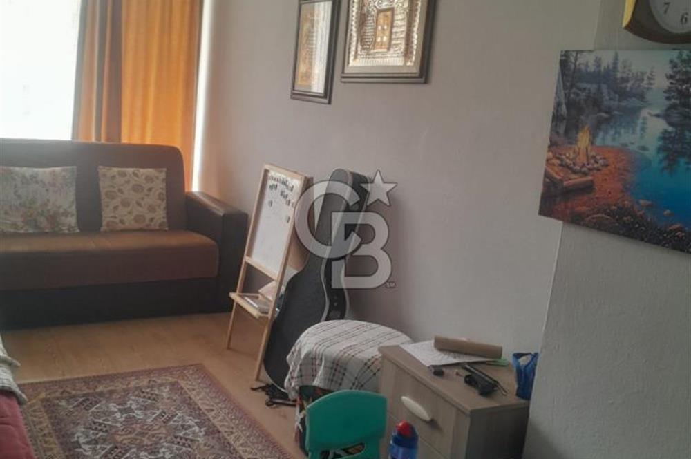 KARŞIYAKA TAM MERKEZDE DOĞALGAZLI FIRSAT KONUT