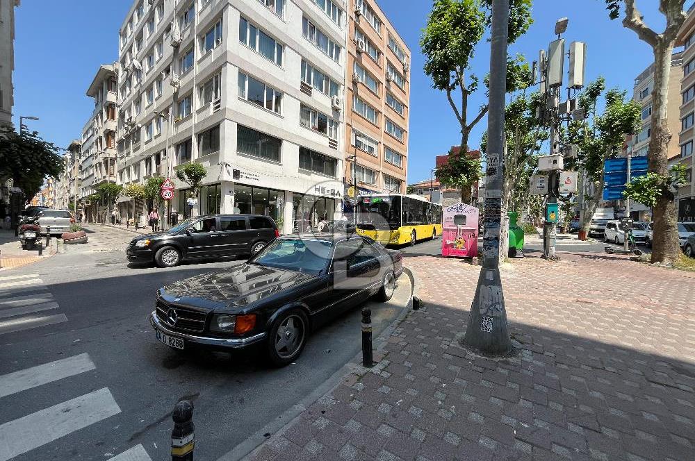 Şişli'de İçerisi Yenilenmiş 3+1 Daire
