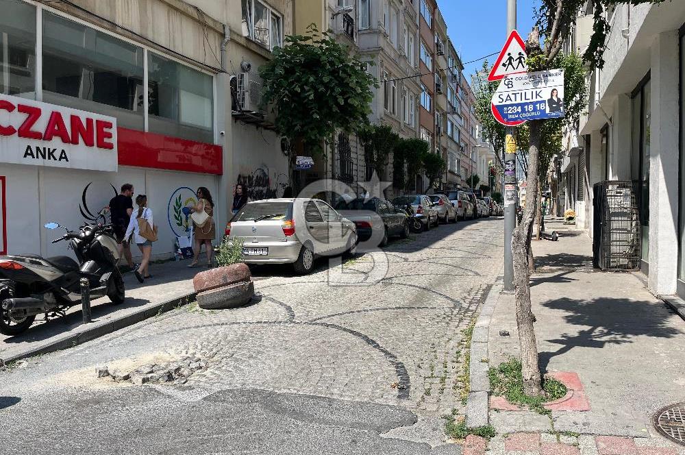 Şişli'de İçerisi Yenilenmiş 3+1 Daire