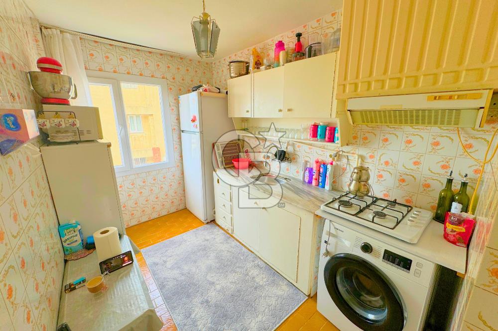 KONAK EŞREFPAŞA CADDESİNDE 2+1 DENİZ MANZARALI SATILIK DAİRE