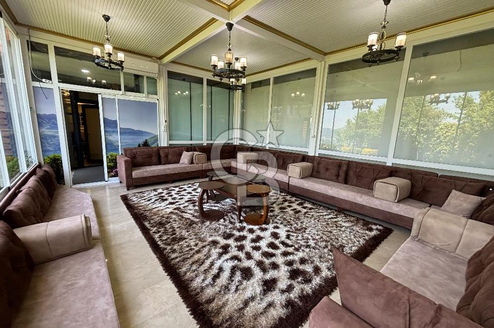 Göl Manzaralı Lüks Villa - Eşyalı, Havuzlu, Asansörlü!