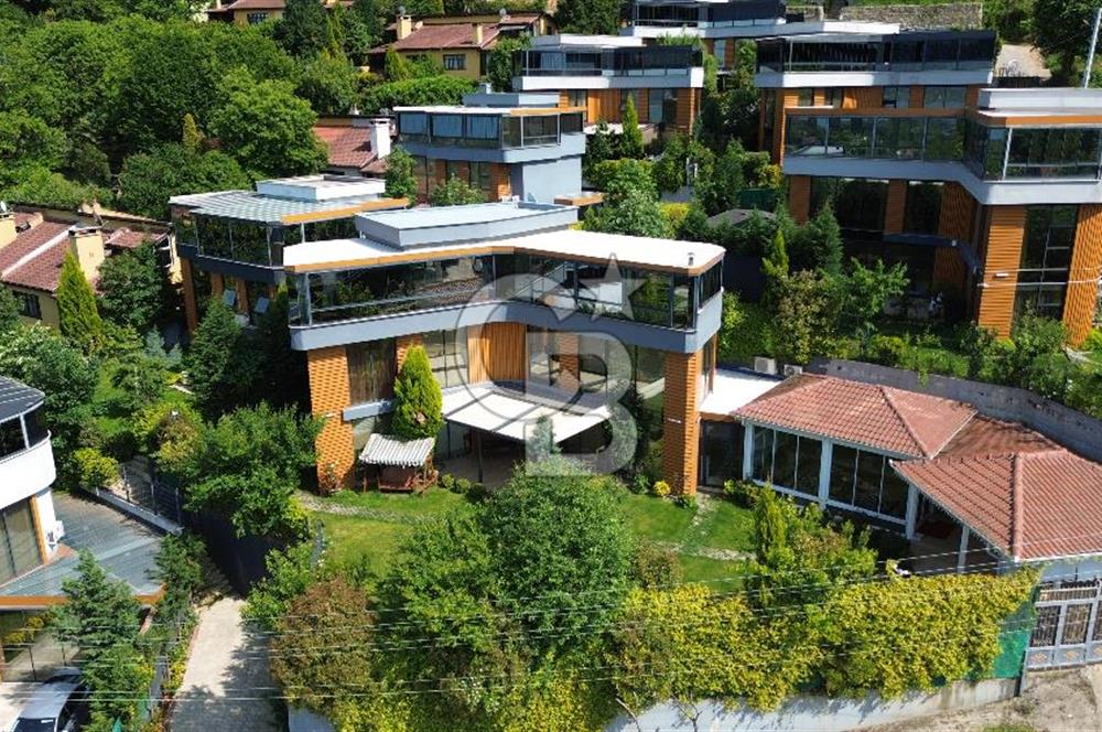 Göl Manzaralı Lüks Villa - Eşyalı, Havuzlu, Asansörlü!