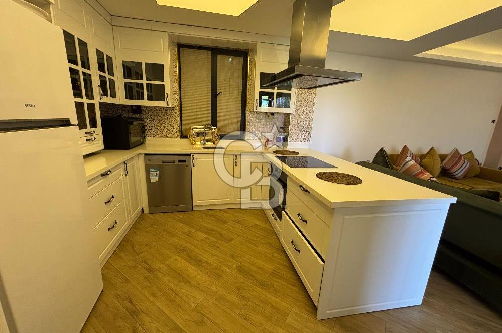 Göl Manzaralı Lüks Villa - Eşyalı, Havuzlu, Asansörlü!