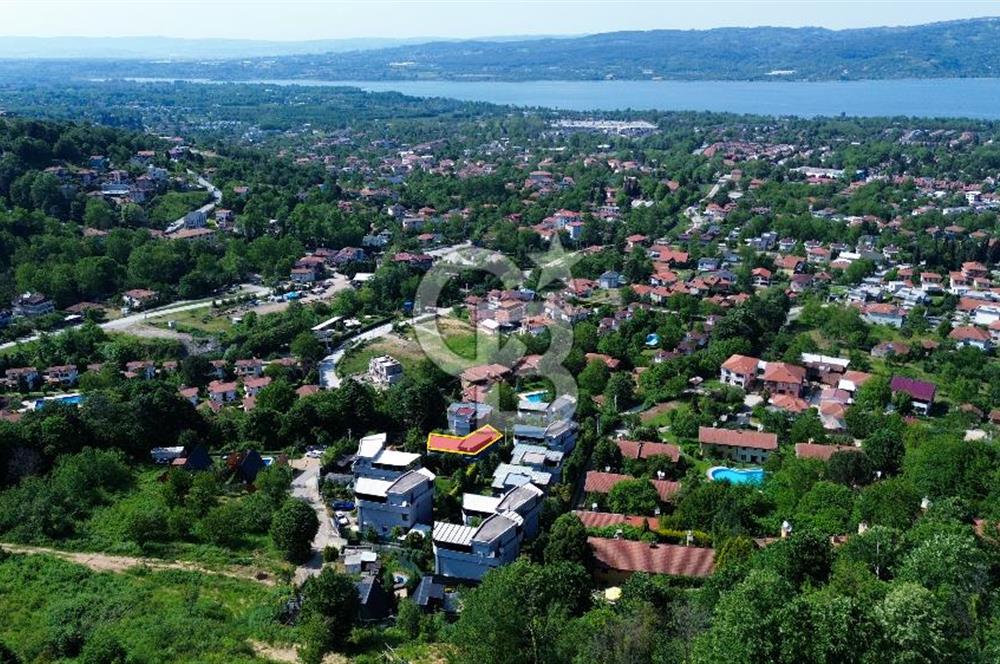 Göl Manzaralı Lüks Villa - Eşyalı, Havuzlu, Asansörlü!
