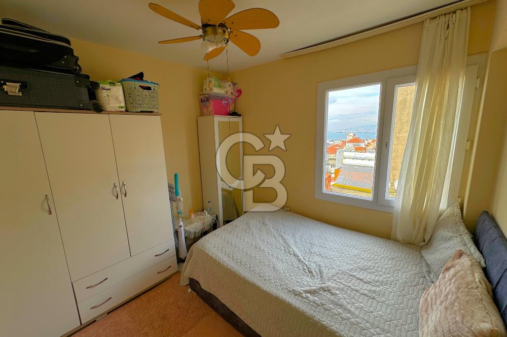 KONAK EŞREFPAŞA CADDESİNDE 2+1 DENİZ MANZARALI SATILIK DAİRE