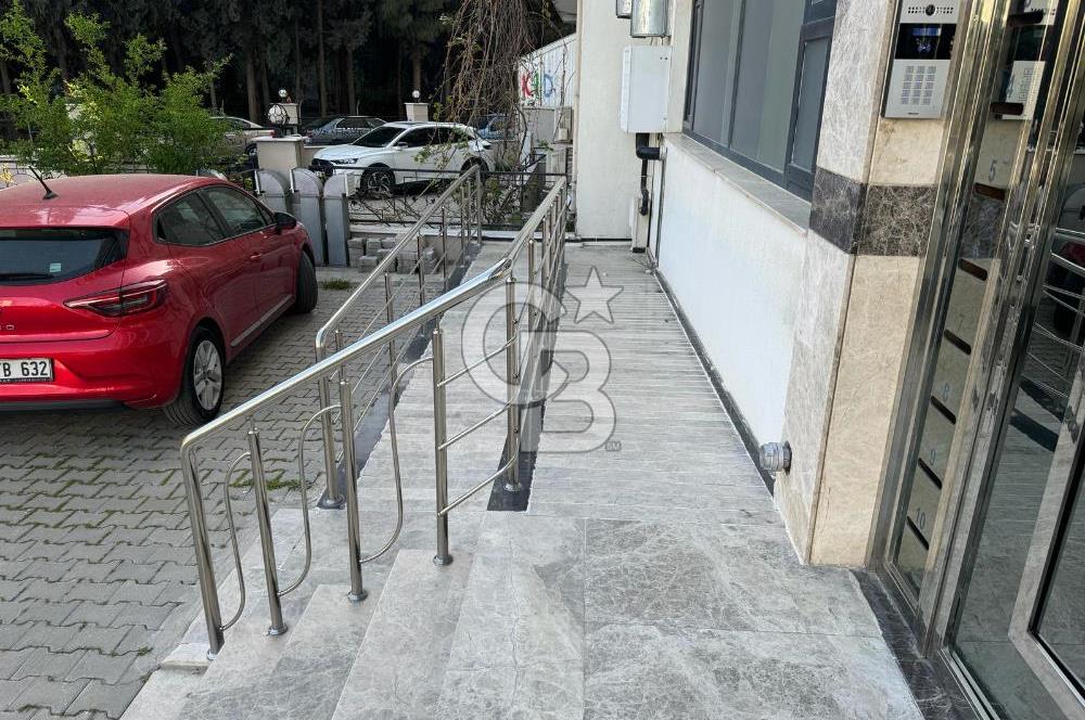 YALI'DA MUHTEŞEM KONUMDA 3+1 DAİRE KARŞIYAKA