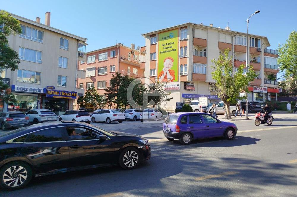 Aşağıeğlence' de cadde üzeri işyeri