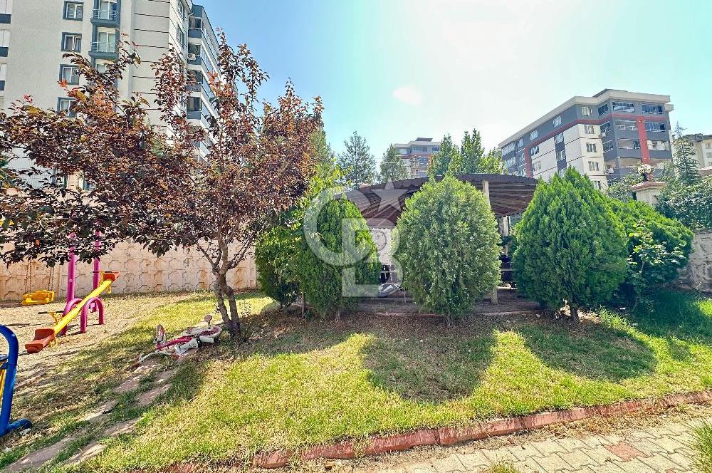 Coldwell Banker Fen Lisesi Yanı Site İçi Satılık 5+1 Daire