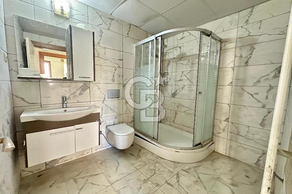 Coldwell Banker Fen Lisesi Yanı Site İçi Satılık 5+1 Daire