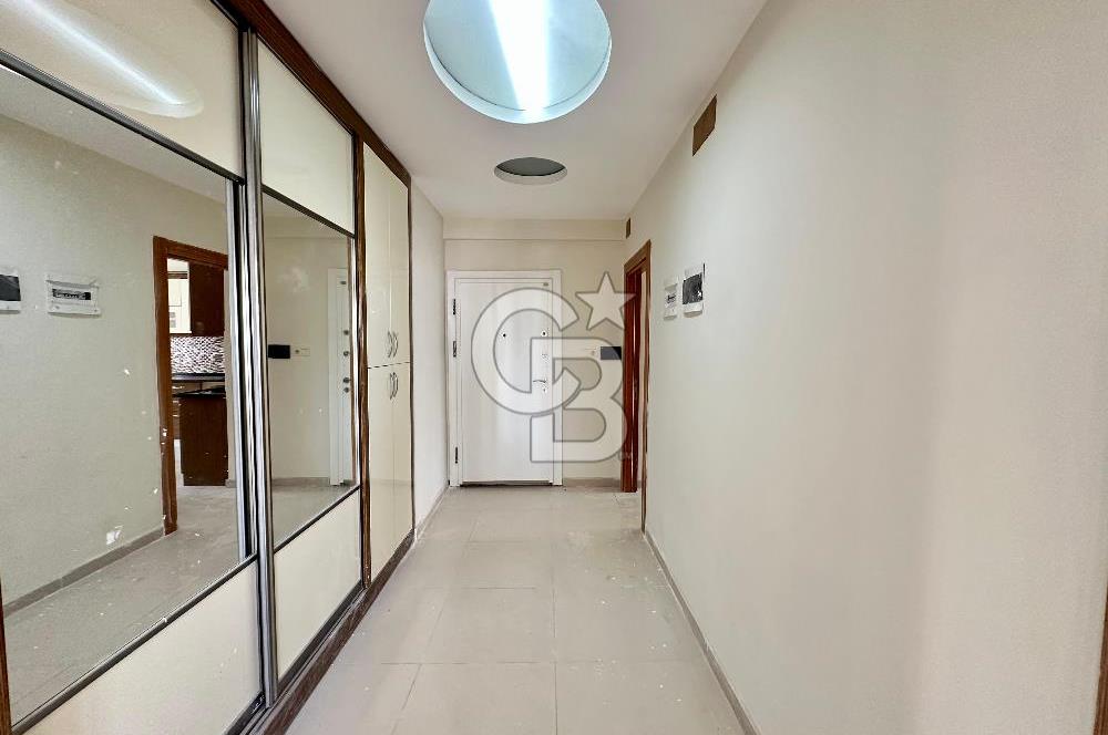 Coldwell Banker Fen Lisesi Yanı Site İçi Satılık 5+1 Daire