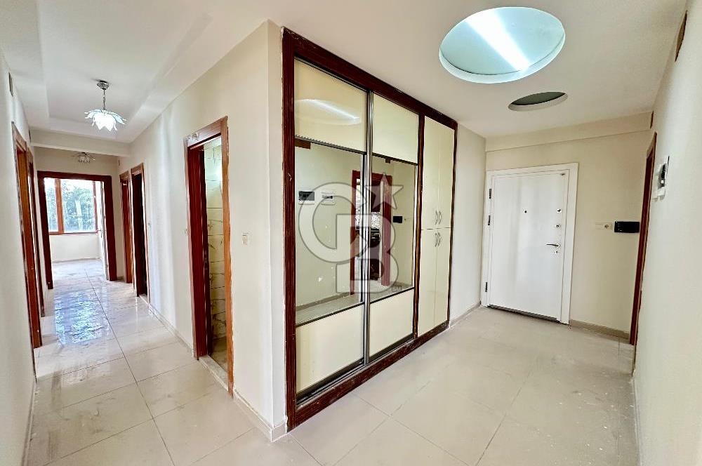 Coldwell Banker Fen Lisesi Yanı Site İçi Satılık 5+1 Daire