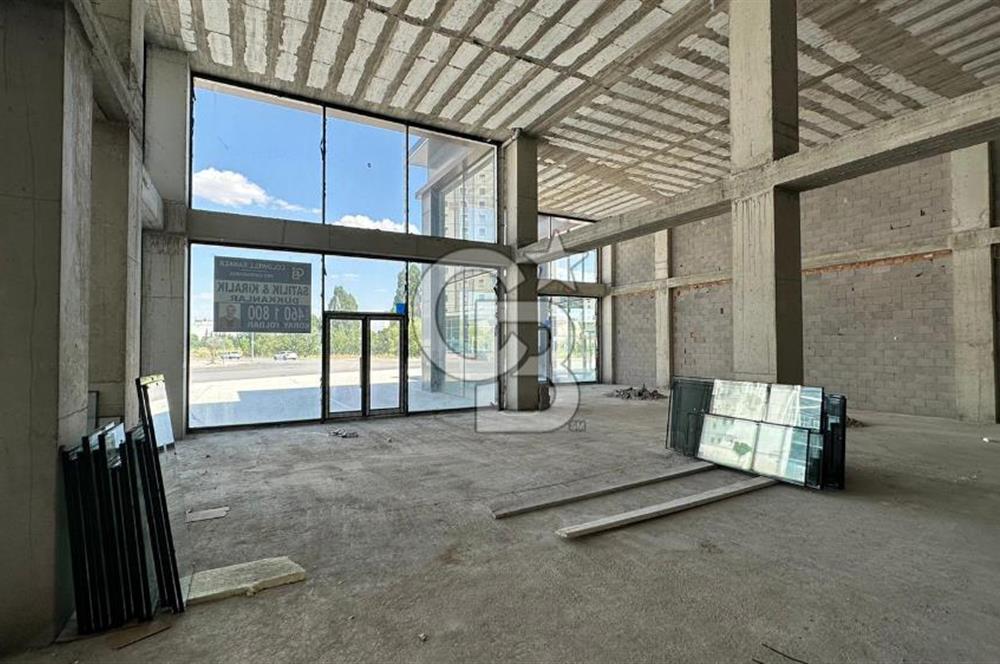 PURSAKLAR MY PLAZA'DA MUHTEŞEM KONUMDA 589 M² SATILIK DÜKKAN