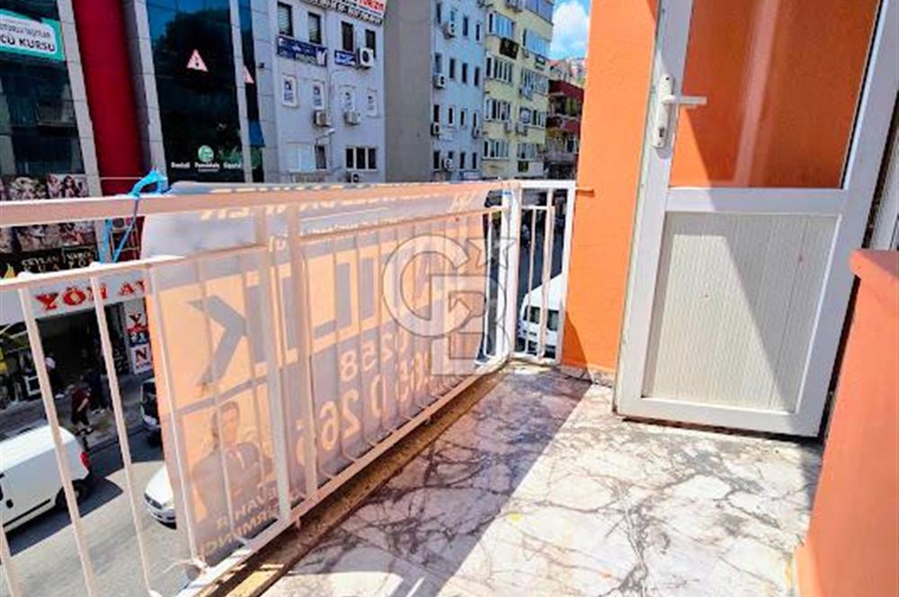Bayramyeri Merkezde 135 M² Ara Kat 2+1 Satılık Ofis