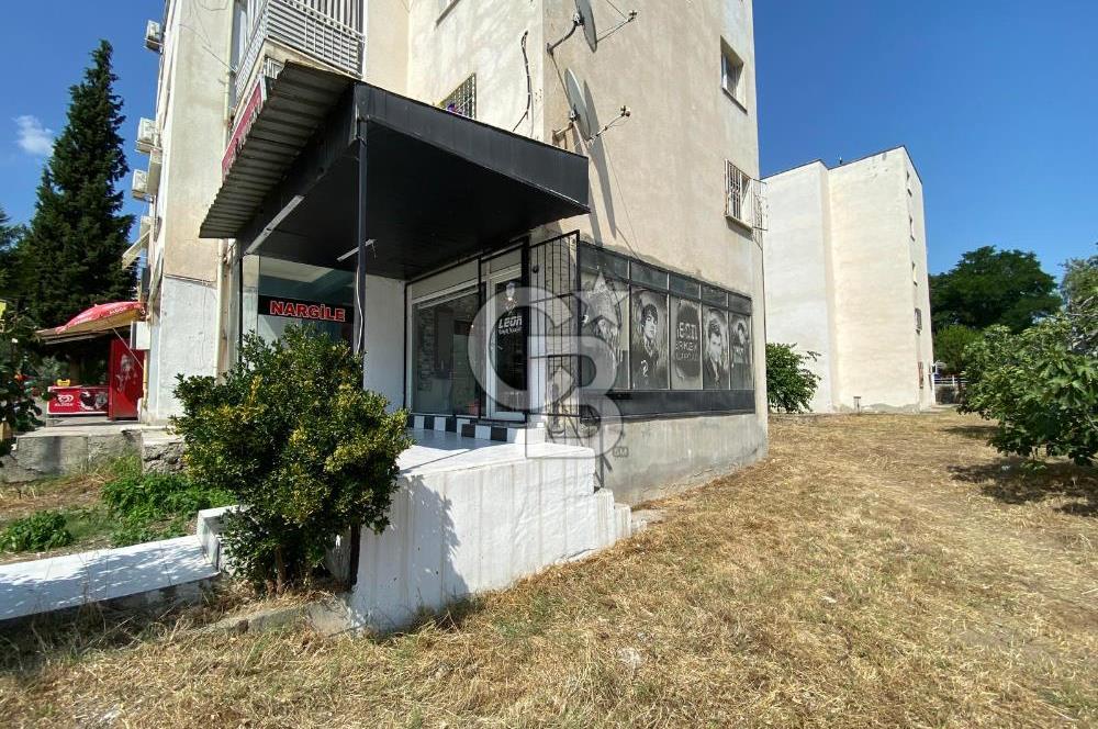 BAYRAKLI SOĞUKKUYU’DA CADDE ÜZERİ KİRALIK KÖŞE DÜKKAN 