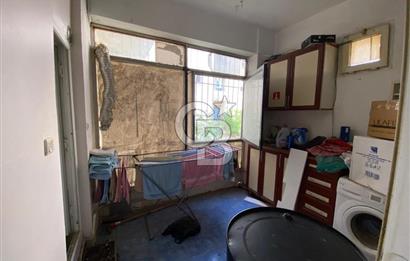 BAYRAKLI SOĞUKKUYU’DA CADDE ÜZERİ KİRALIK KÖŞE DÜKKAN 