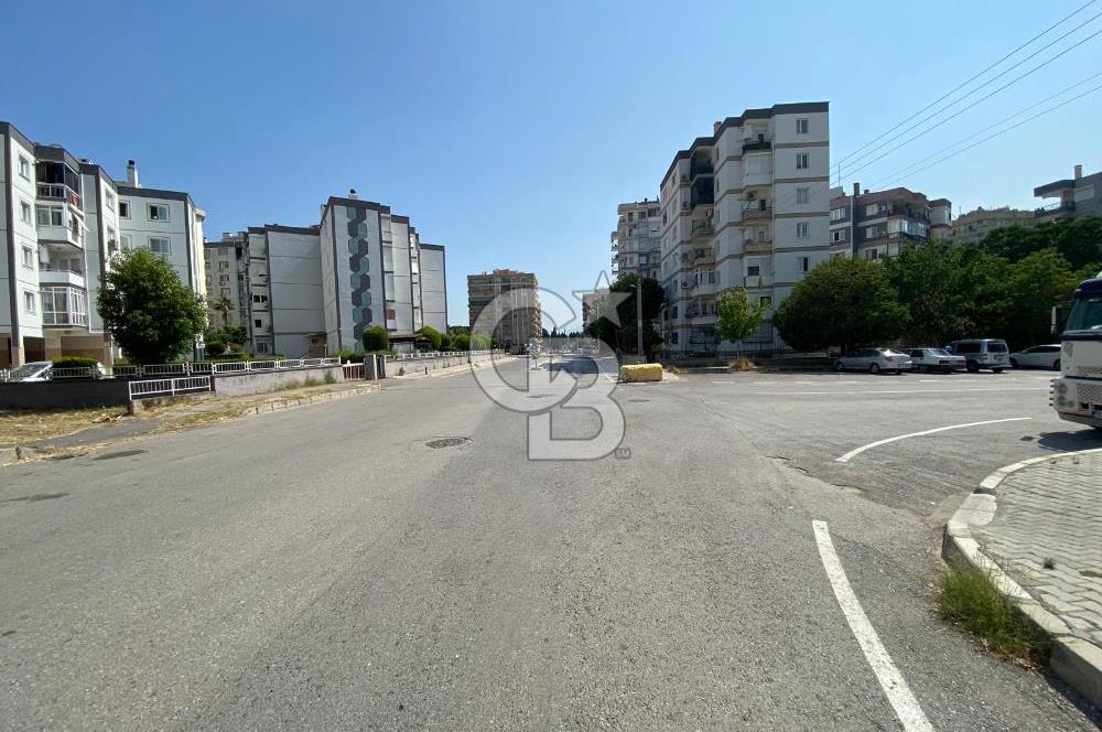 BAYRAKLI SOĞUKKUYU’DA CADDE ÜZERİ KİRALIK KÖŞE DÜKKAN 