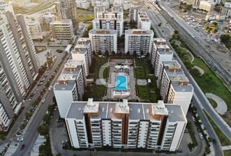 Mavişehir Modern 3 Satılık 4+1 Daire Havuz Cepheli