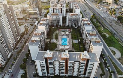 Mavişehir Modern 3 Satılık 4+1 Daire Havuz Cepheli