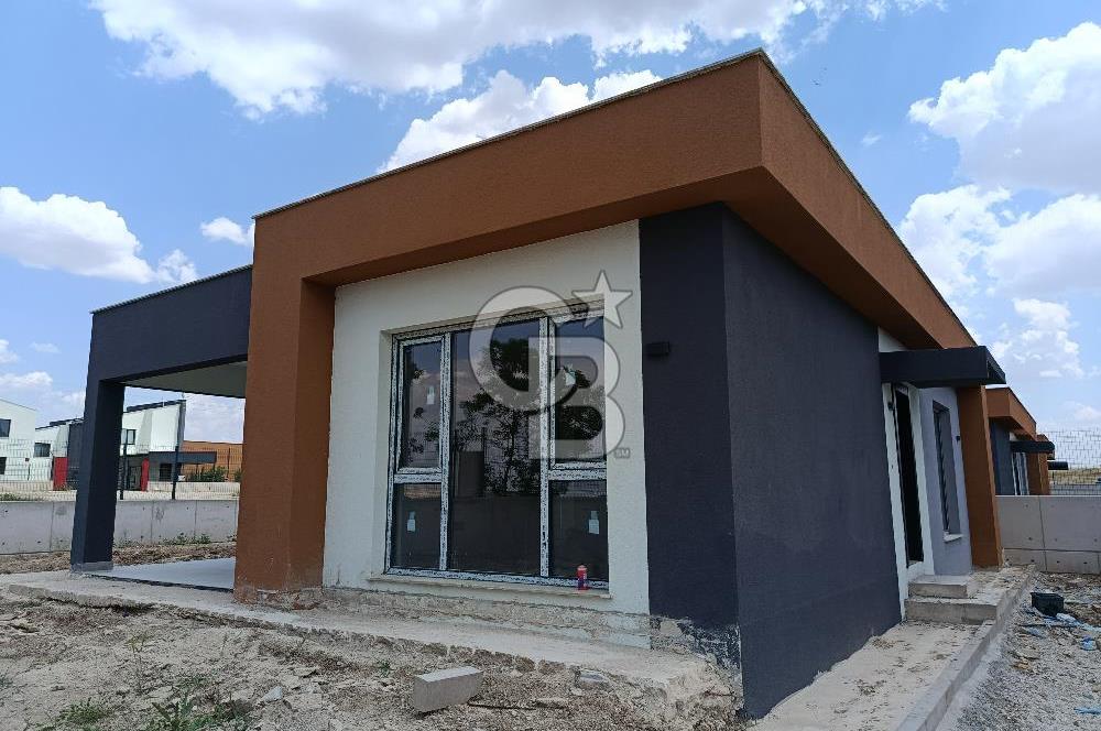 TEMELLİ SATILIK MÜSTAKİL EV 2+1 BAHÇELİ, GARAJLI, DOĞALGAZLI