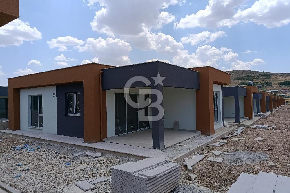 TEMELLİ SATILIK MÜSTAKİL EV 2+1 BAHÇELİ, GARAJLI, DOĞALGAZLI