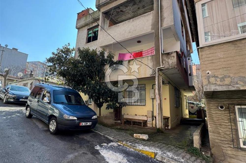 ATAŞEHİR'DE YATIRIMLIK ARSA ÜZERİNDE BİNA SATILIK!