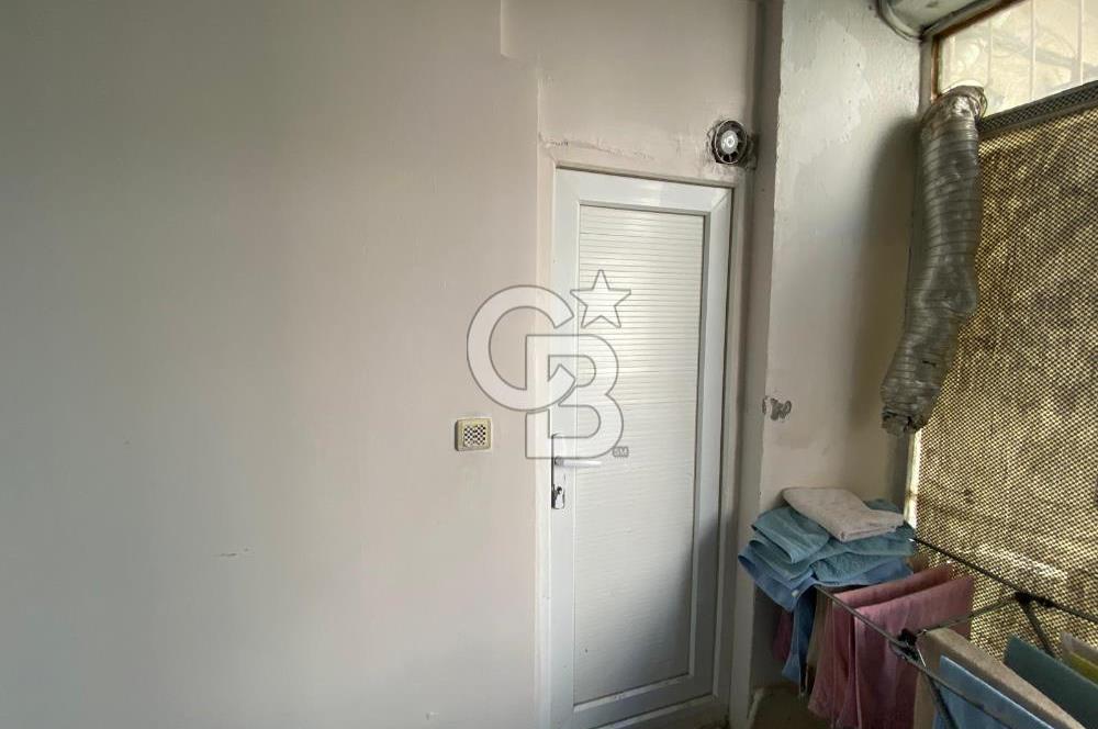 BAYRAKLI SOĞUKKUYU’DA CADDE ÜZERİ KİRALIK KÖŞE DÜKKAN 