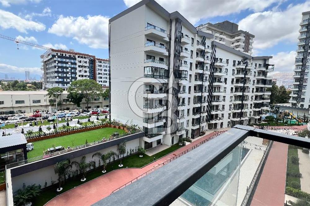 Parkyaşam Bornova Sitesi'nde 3+1 Havuz Cepheli Satılık Daire