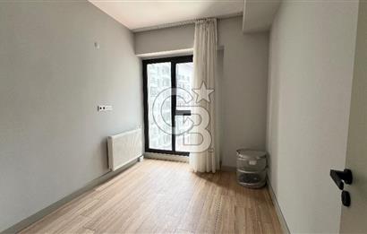 Parkyaşam Bornova Sitesi'nde 3+1 Havuz Cepheli Satılık Daire