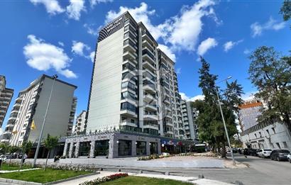 Parkyaşam Bornova Sitesi'nde 3+1 Havuz Cepheli Satılık Daire