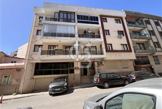 10 Yaşında, Asansörlü, Kapalı Otoparklı - Üçyolda 2+1