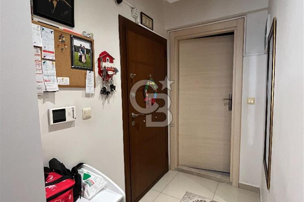 10 Yaşında, Asansörlü, Kapalı Otoparklı - Üçyolda 2+1