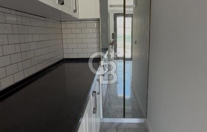 Akarca’nın En Seçkin Lokasyonunda, Özel Havuzlu Site İçinde Lüks 4+1 Tripleks Villa