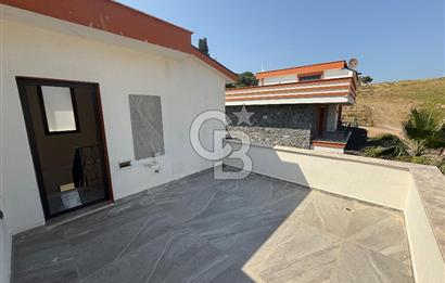 Akarca’nın En Seçkin Lokasyonunda, Özel Havuzlu Site İçinde Lüks 4+1 Tripleks Villa