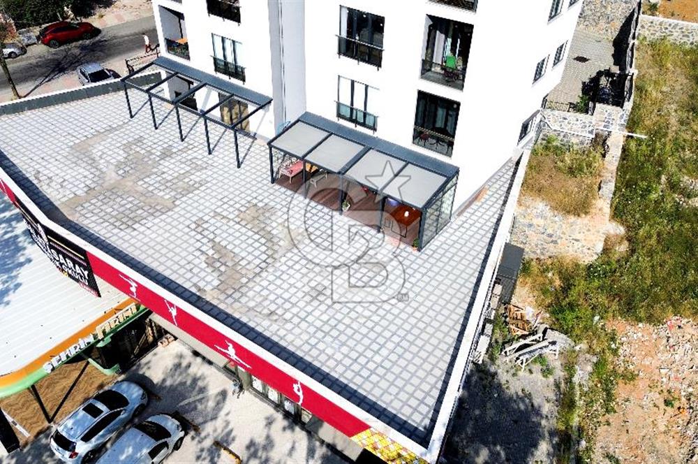 YAKACIKTA ÖZEL TASARIM GENİŞ 3+1 TERAS KULLANIMLI