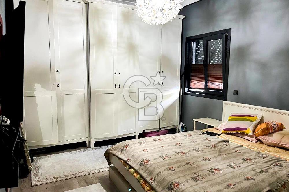 YAKACIKTA ÖZEL TASARIM GENİŞ 3+1 TERAS KULLANIMLI